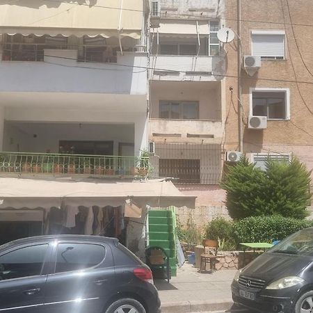 Teemo'S Apartments Sarandë Esterno foto