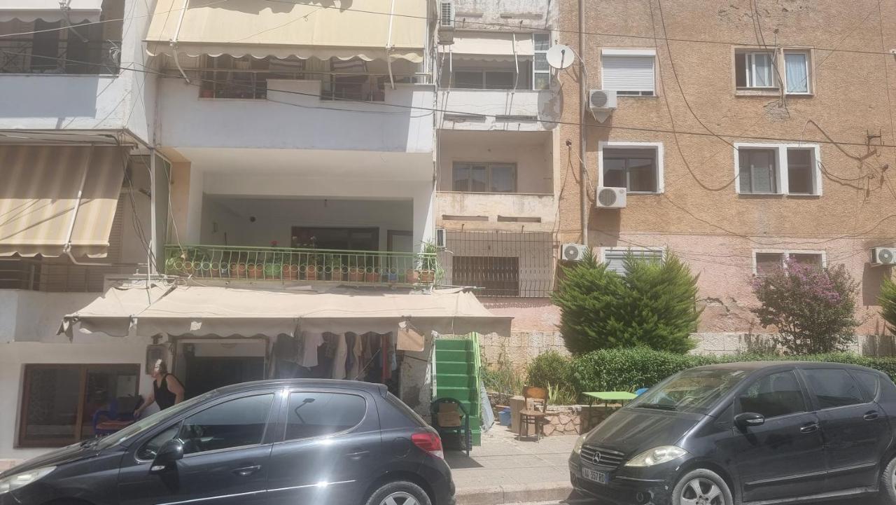 Teemo'S Apartments Sarandë Esterno foto
