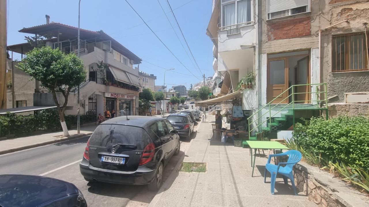 Teemo'S Apartments Sarandë Esterno foto